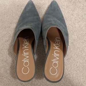 Calvin Klein Grecia Mule 6.5